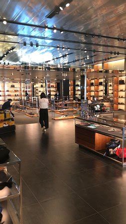 prada mailand outlet|prada space outlet montevarchi italy.